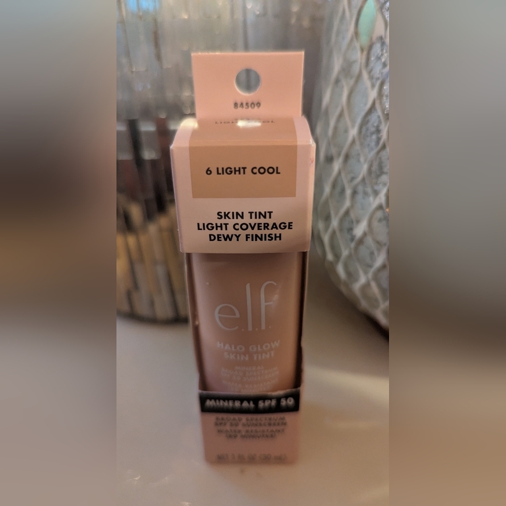 Brand New Unused Elf Halo Glow Skin Tint 6 Light Cool